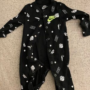 Nike Footsies 3 months